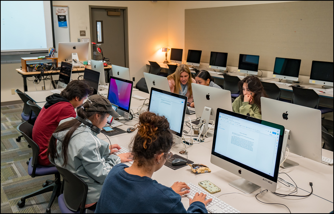 image of students in LRC 111 also called CAI 1